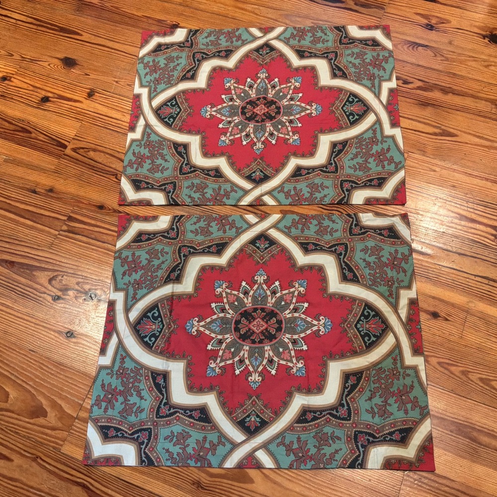 Pair Pottery Barn Caesarea Organic Cotton Standard Pillowcases Red Medallion EUC